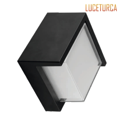Luceturca OA-1009 Dış Mekan Köşe Hatlı LED Aplik - Geometrik Kare Tasarım (160x160mm)